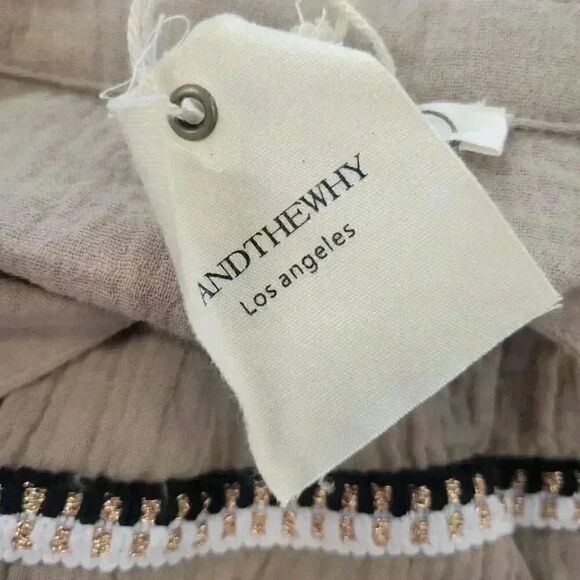 AndTheWhy Women's Light Brown Crinkled Cotton Long Sleeve V-Neck Top NEW - Picture 16 of 16